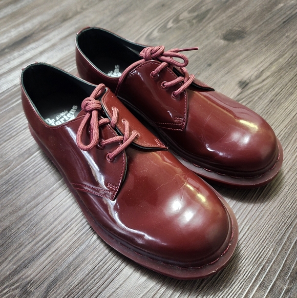 Dr. Martens Made In England mono oxblood red patent leather 1461 3-eye women's 8 - Picture 6 of 12